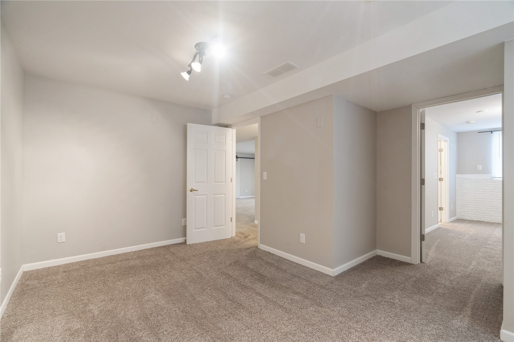 2250 Hillview Drive Marion IA 52302