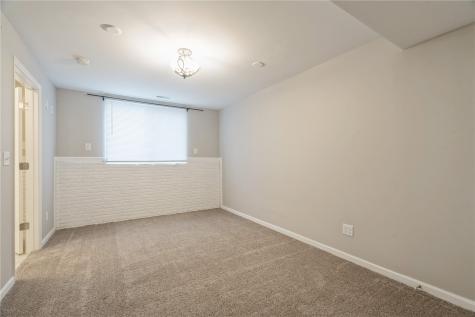 2250 Hillview Drive Marion IA 52302