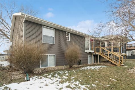 2250 Hillview Drive Marion IA 52302