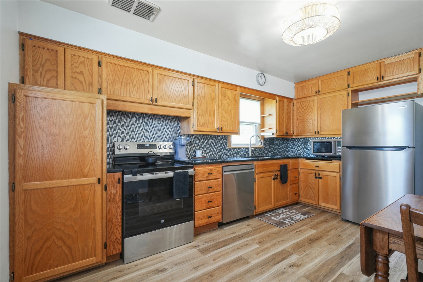 1600 10th Avenue SW Cedar Rapids IA 52404