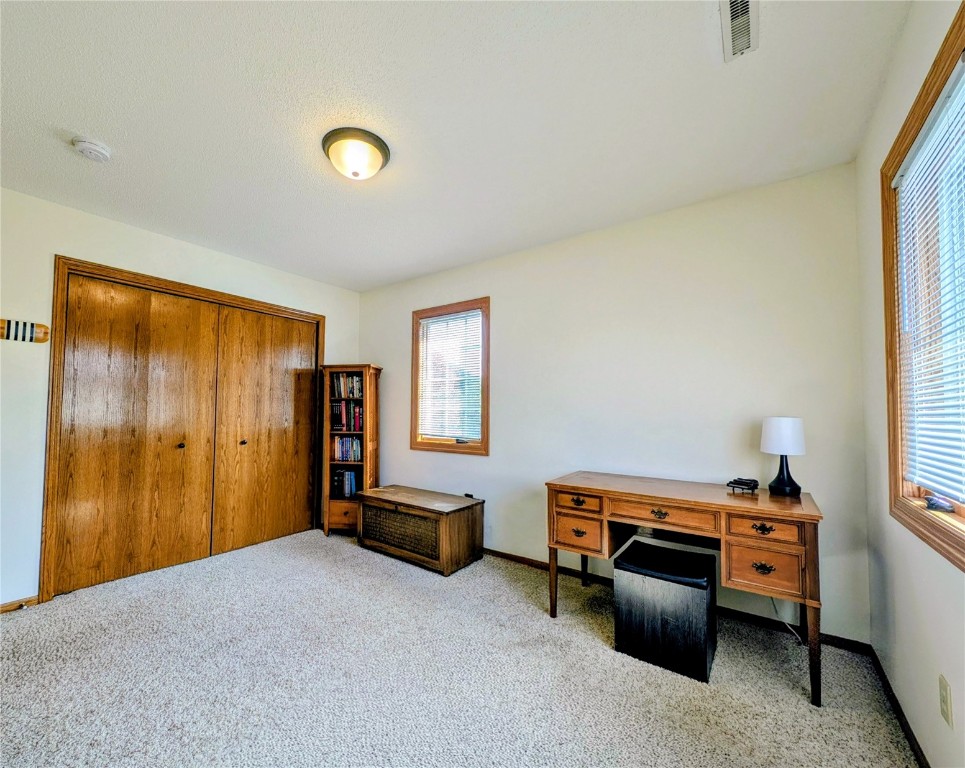 1215 Prairieview Drive NE Cedar Rapids IA 52402