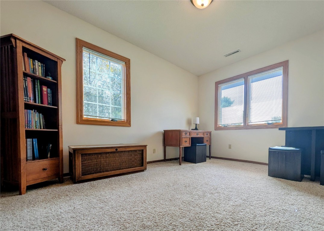 1215 Prairieview Drive NE Cedar Rapids IA 52402
