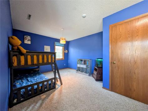 1215 Prairieview Drive NE Cedar Rapids IA 52402