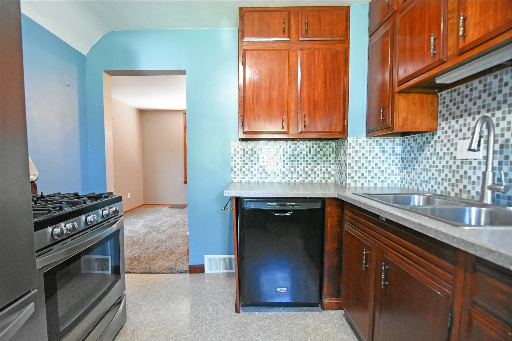 3137 Emerald Avenue SE Cedar Rapids IA 52403