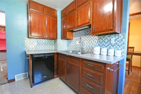 3137 Emerald Avenue SE Cedar Rapids IA 52403