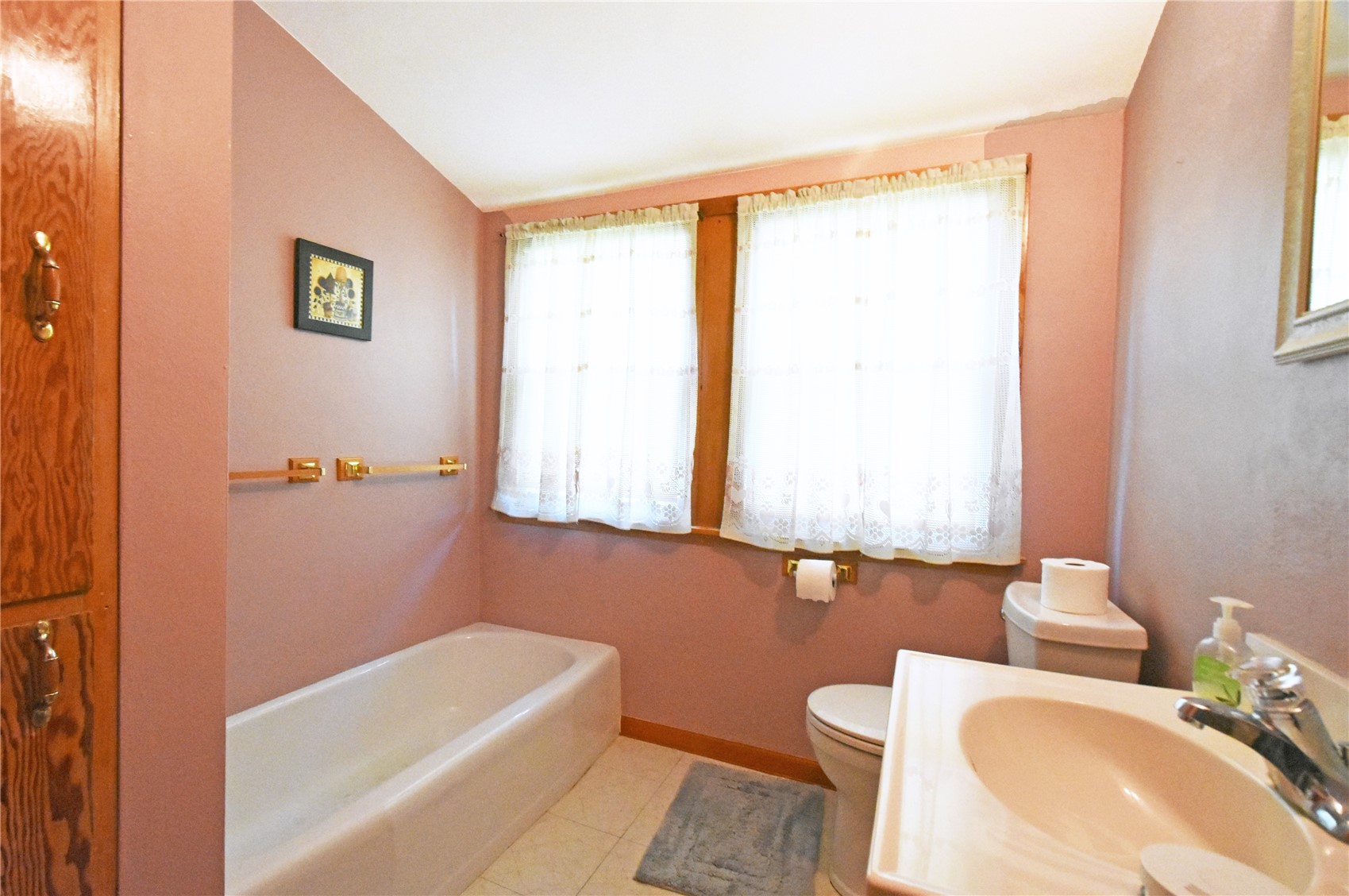 3137 Emerald Avenue SE Cedar Rapids IA 52403