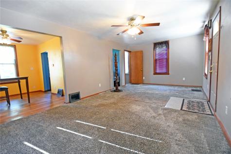 3137 Emerald Avenue SE Cedar Rapids IA 52403