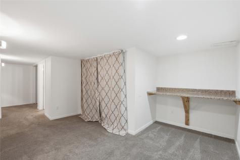 3633 Bel Air Drive SE Cedar Rapids IA 52403