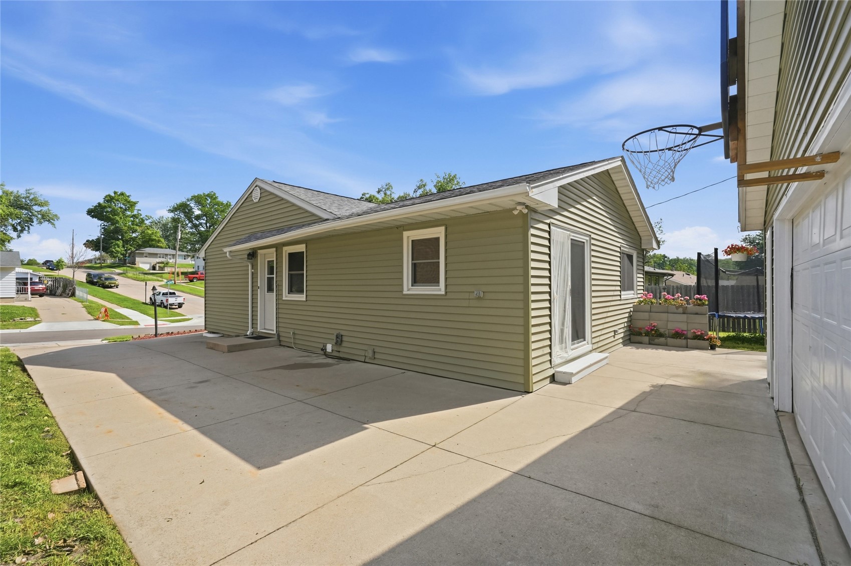 3633 Bel Air Drive SE Cedar Rapids IA 52403