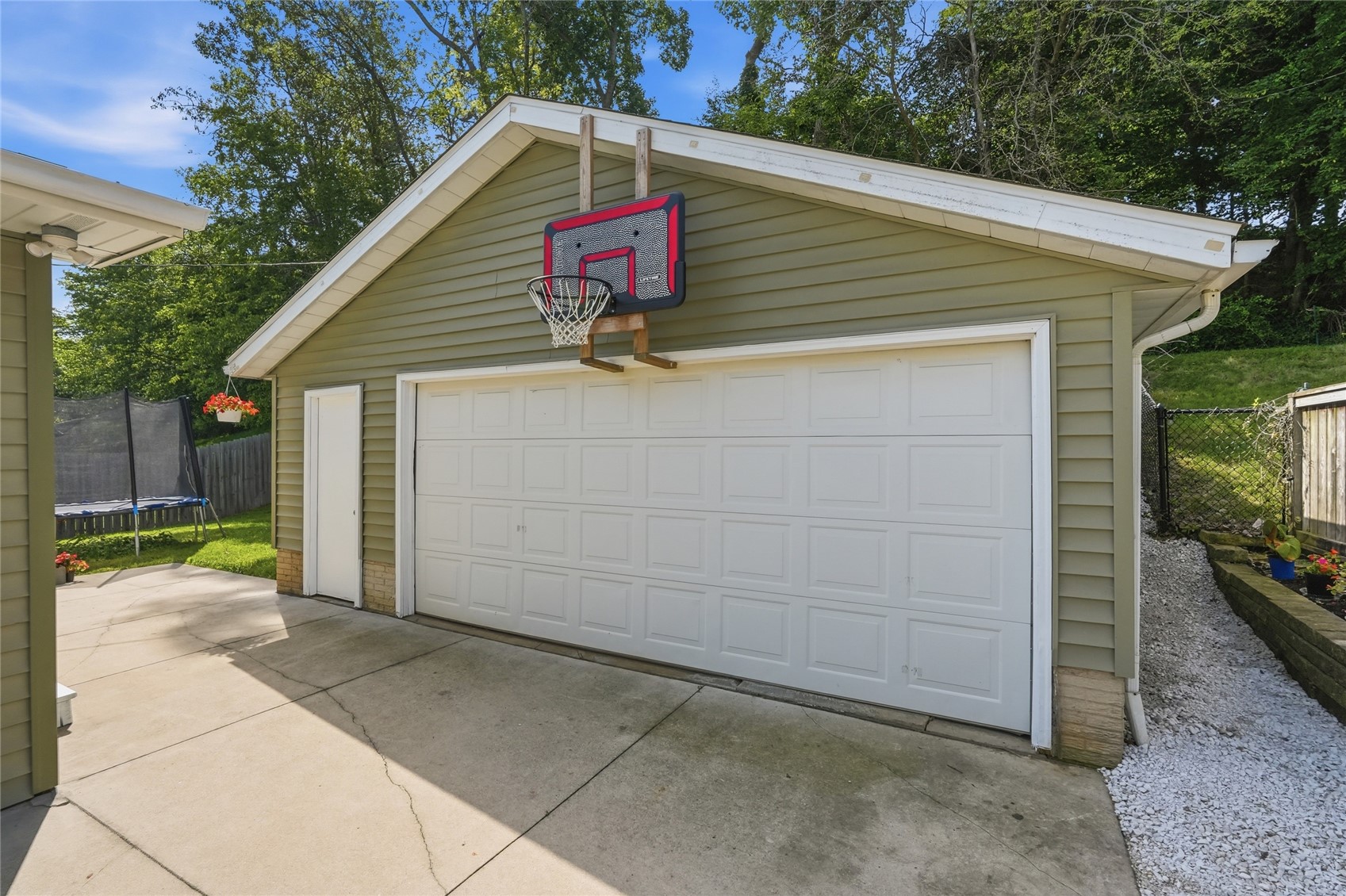 3633 Bel Air Drive SE Cedar Rapids IA 52403