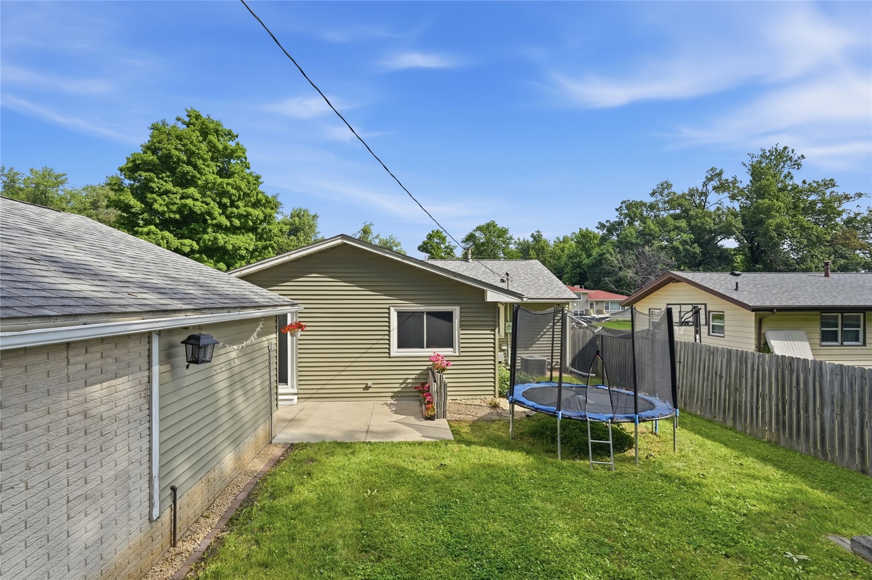 3633 Bel Air Drive SE Cedar Rapids IA 52403