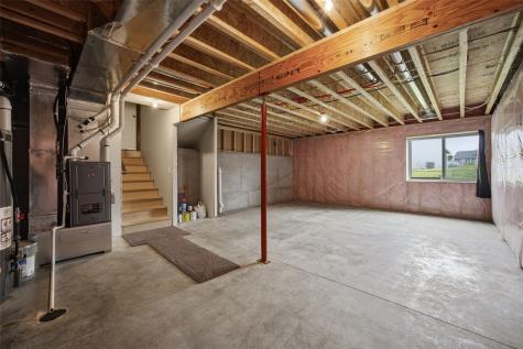 2609 Russell Drive Iowa City IA 52240