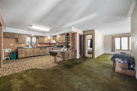 200 Locust Street SW Blairstown IA 52209