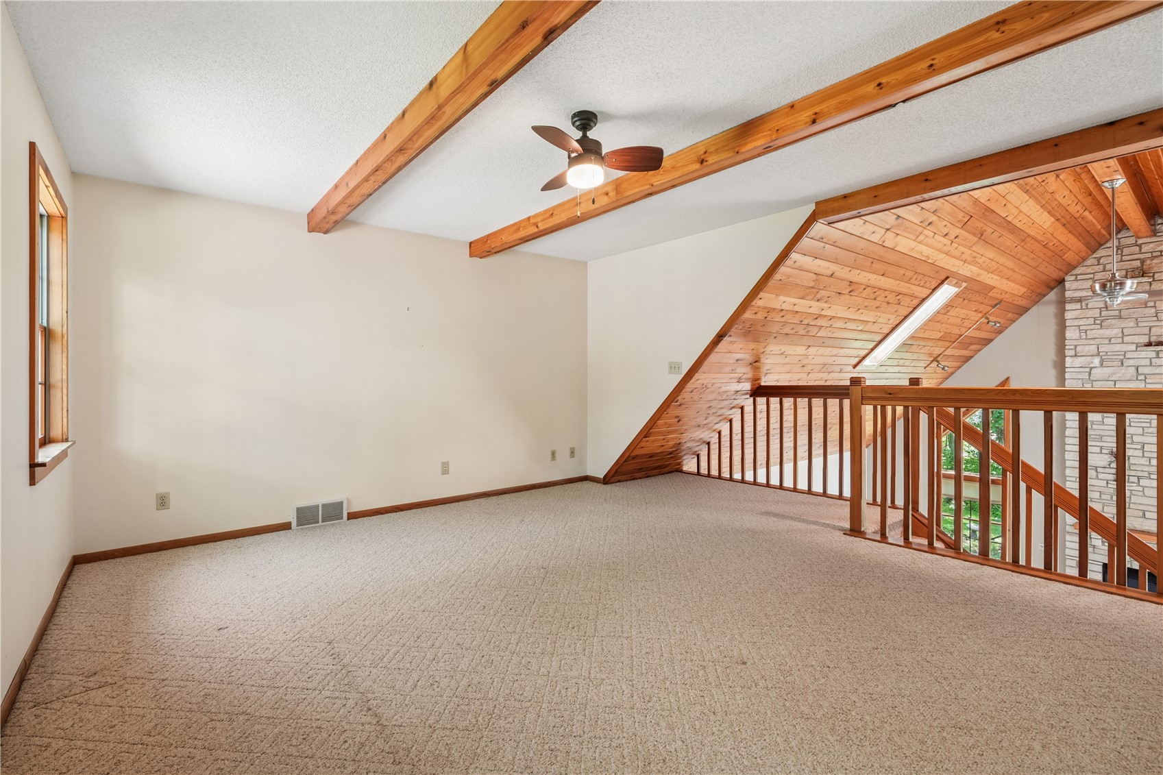 4084 Crest View NE Solon IA 52333