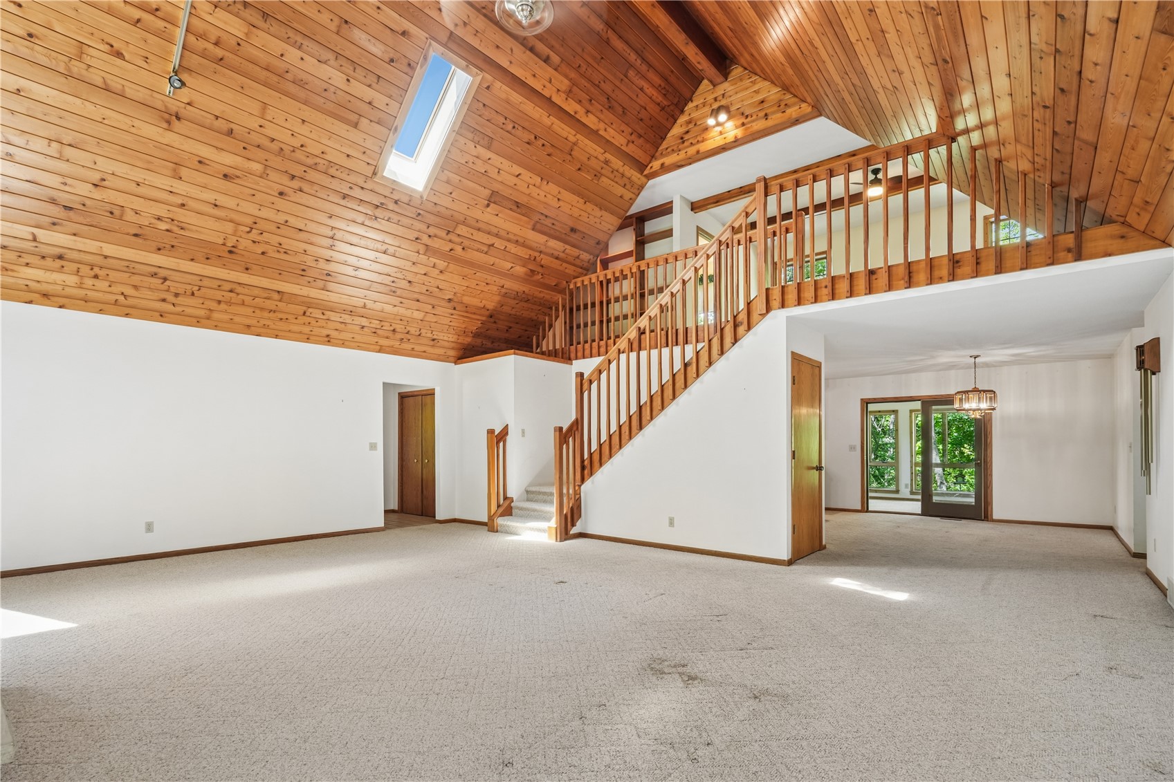 4084 Crest View NE Solon IA 52333