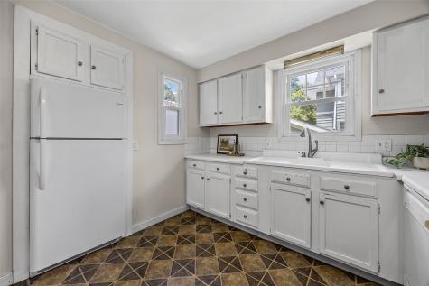 383 21st Street SE Cedar Rapids IA 52403