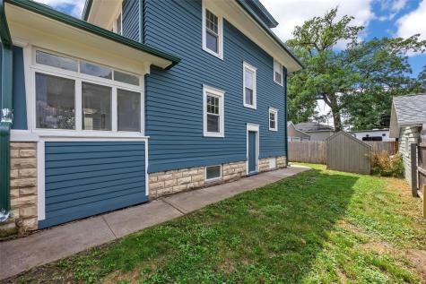 383 21st Street SE Cedar Rapids IA 52403