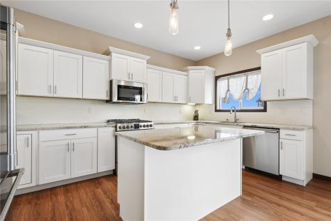 1202 Wood Lily Road Solon IA 52333