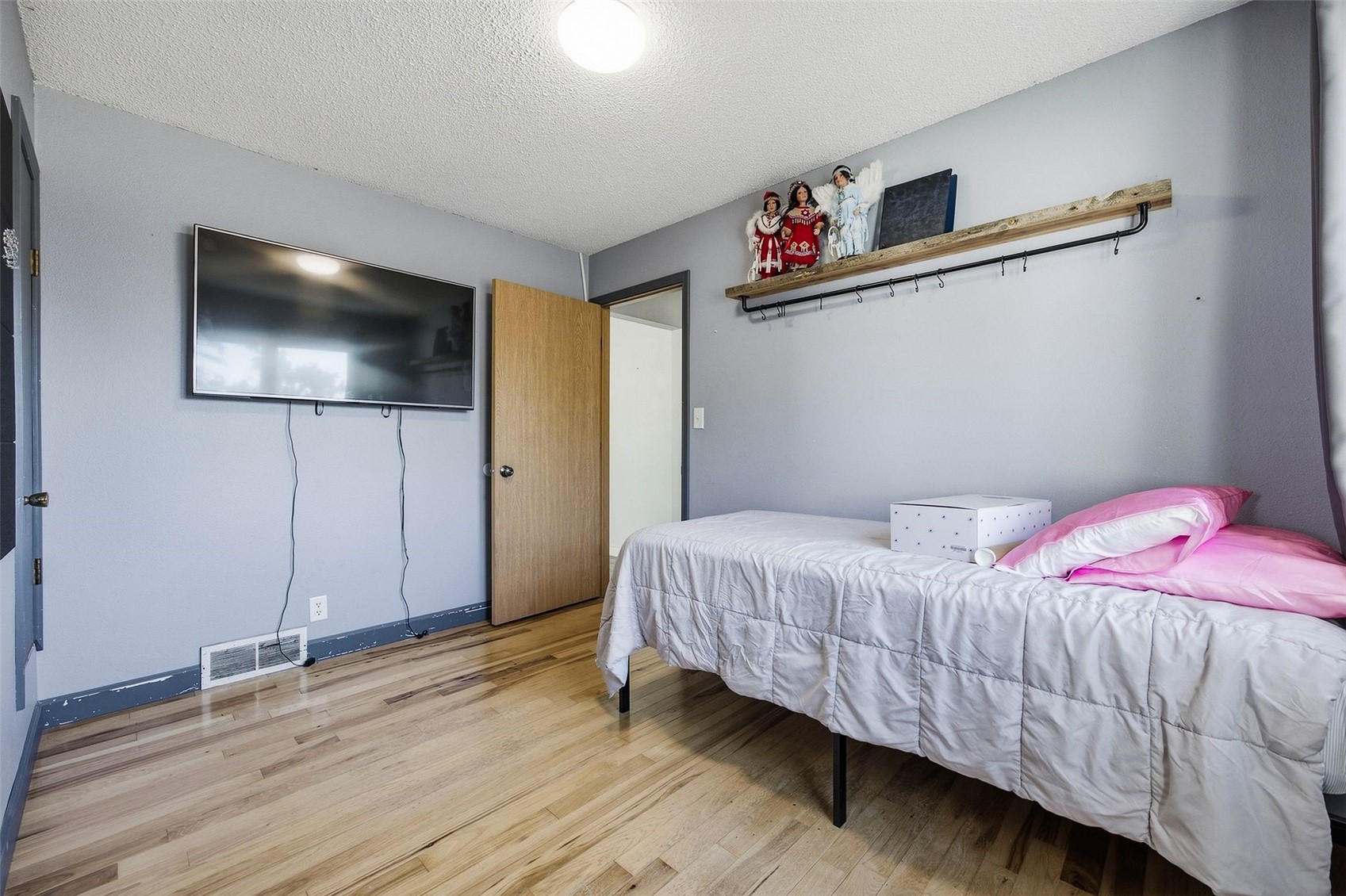 227 29th Avenue SW Cedar Rapids IA 52404