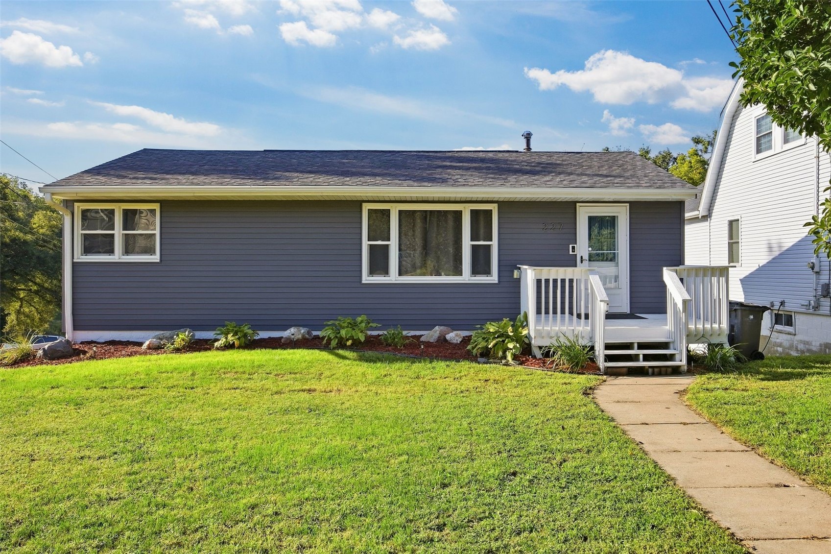 227 29th Avenue SW Cedar Rapids IA 52404