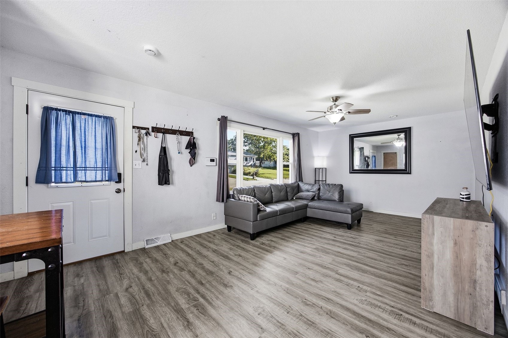 227 29th Avenue SW Cedar Rapids IA 52404