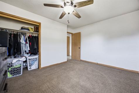227 29th Avenue SW Cedar Rapids IA 52404