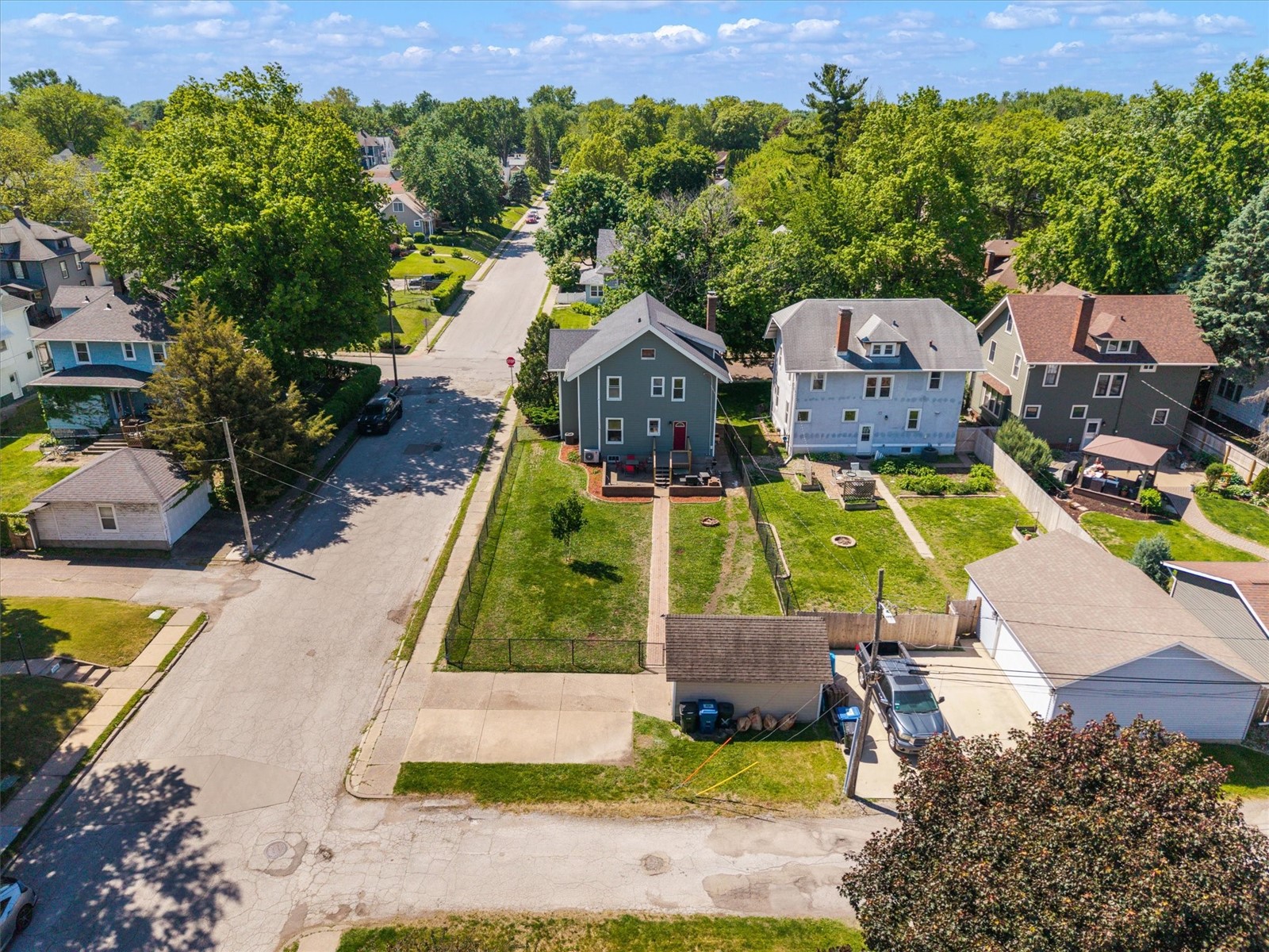 416 E Rusholme Street Davenport IA 52803