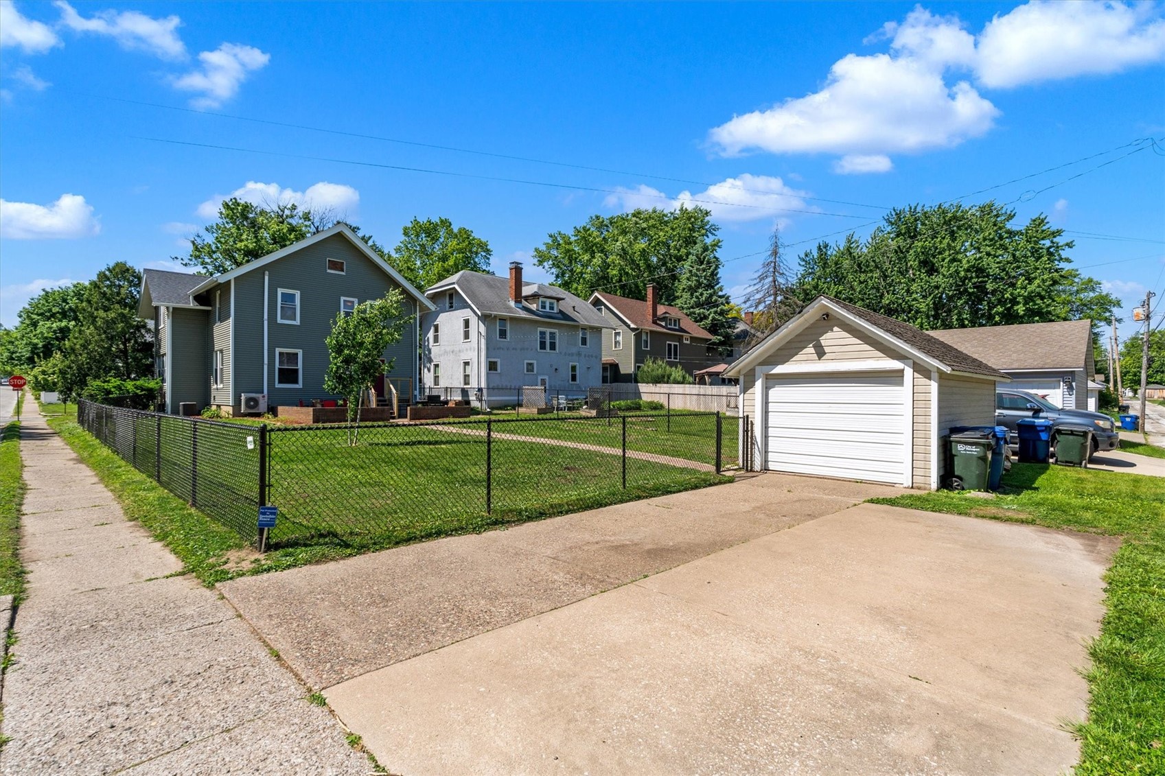 416 E Rusholme Street Davenport IA 52803
