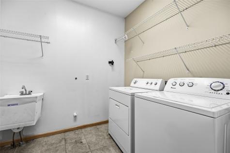 426 Prairie View Drive Fairfax IA 52228
