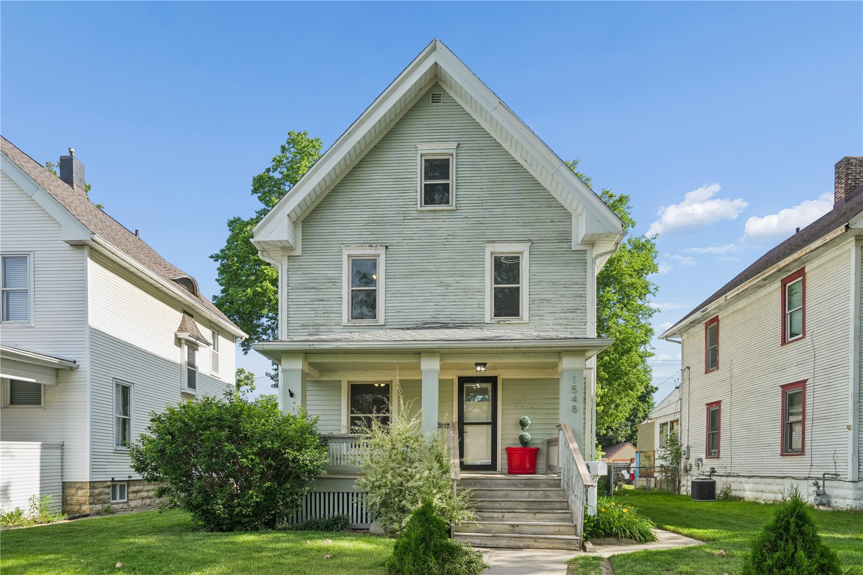 1548 6th Avenue Cedar Rapids IA 52403