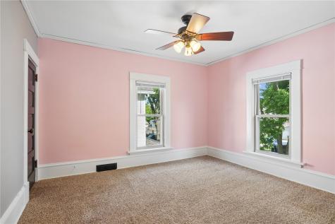 1548 6th Avenue Cedar Rapids IA 52403