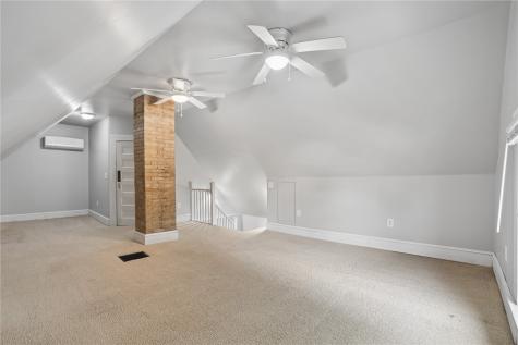 1548 6th Avenue Cedar Rapids IA 52403