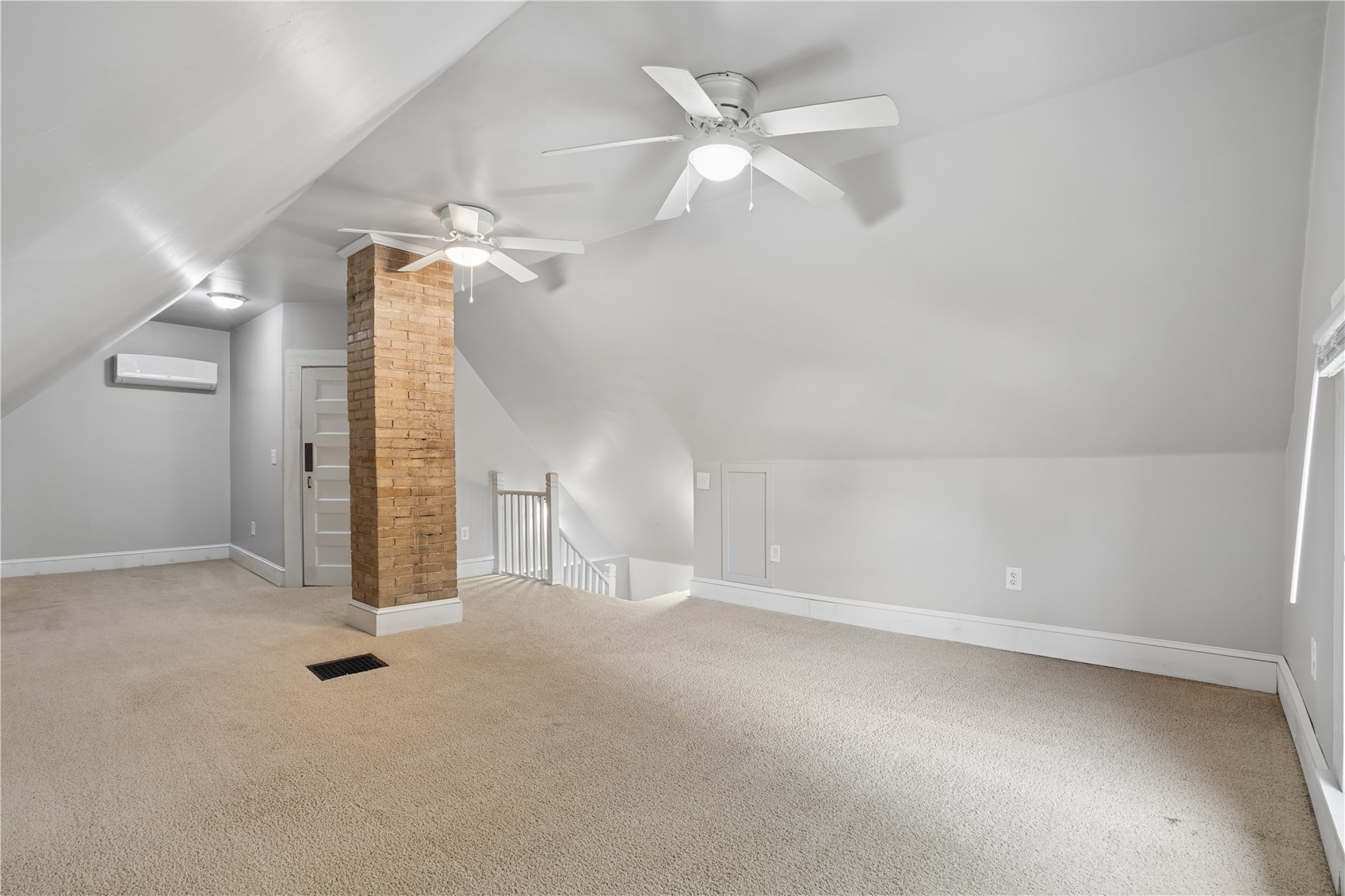 1548 6th Avenue Cedar Rapids IA 52403