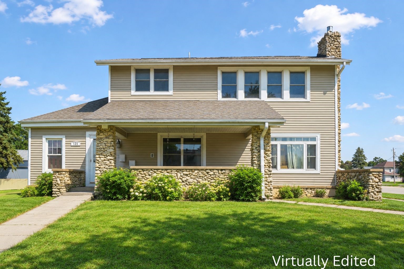 125 E 3rd Street Monticello IA 52310