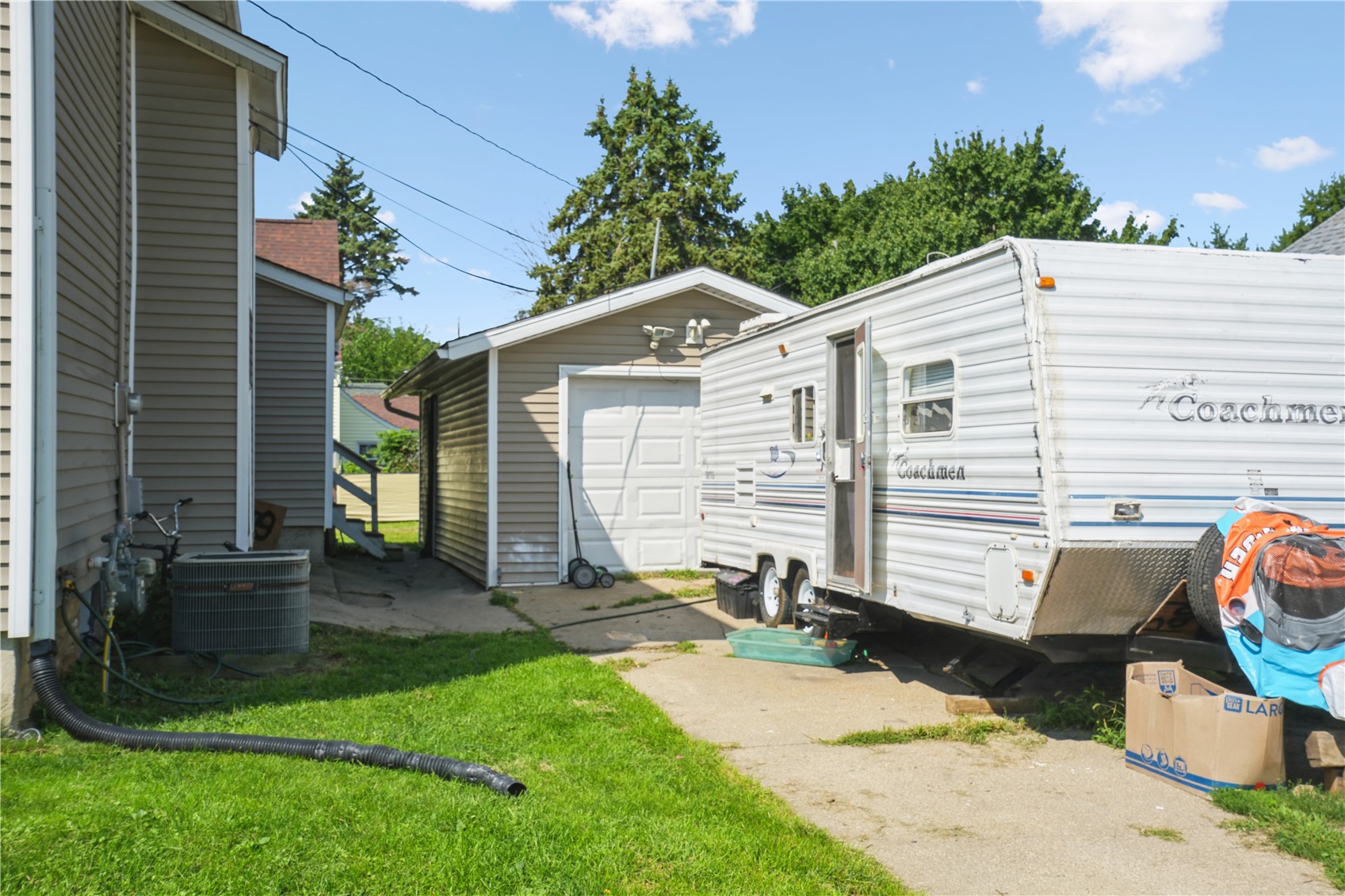 125 E 3rd Street Monticello IA 52310