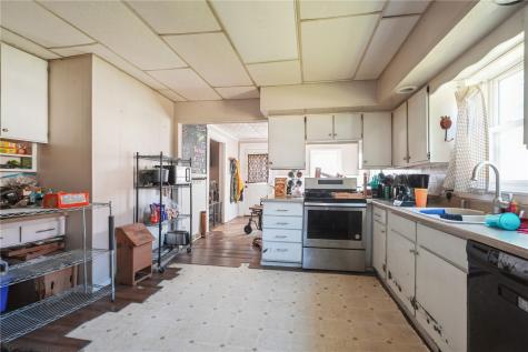 125 E 3rd Street Monticello IA 52310