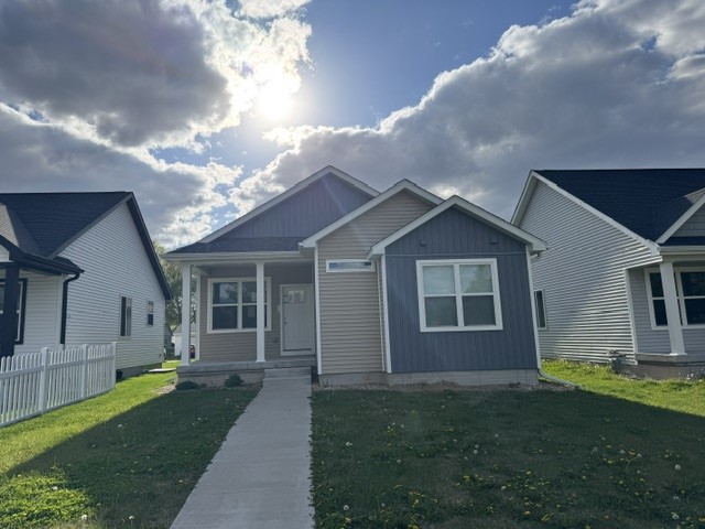 109 Coral Drive Waterloo IA 50701
