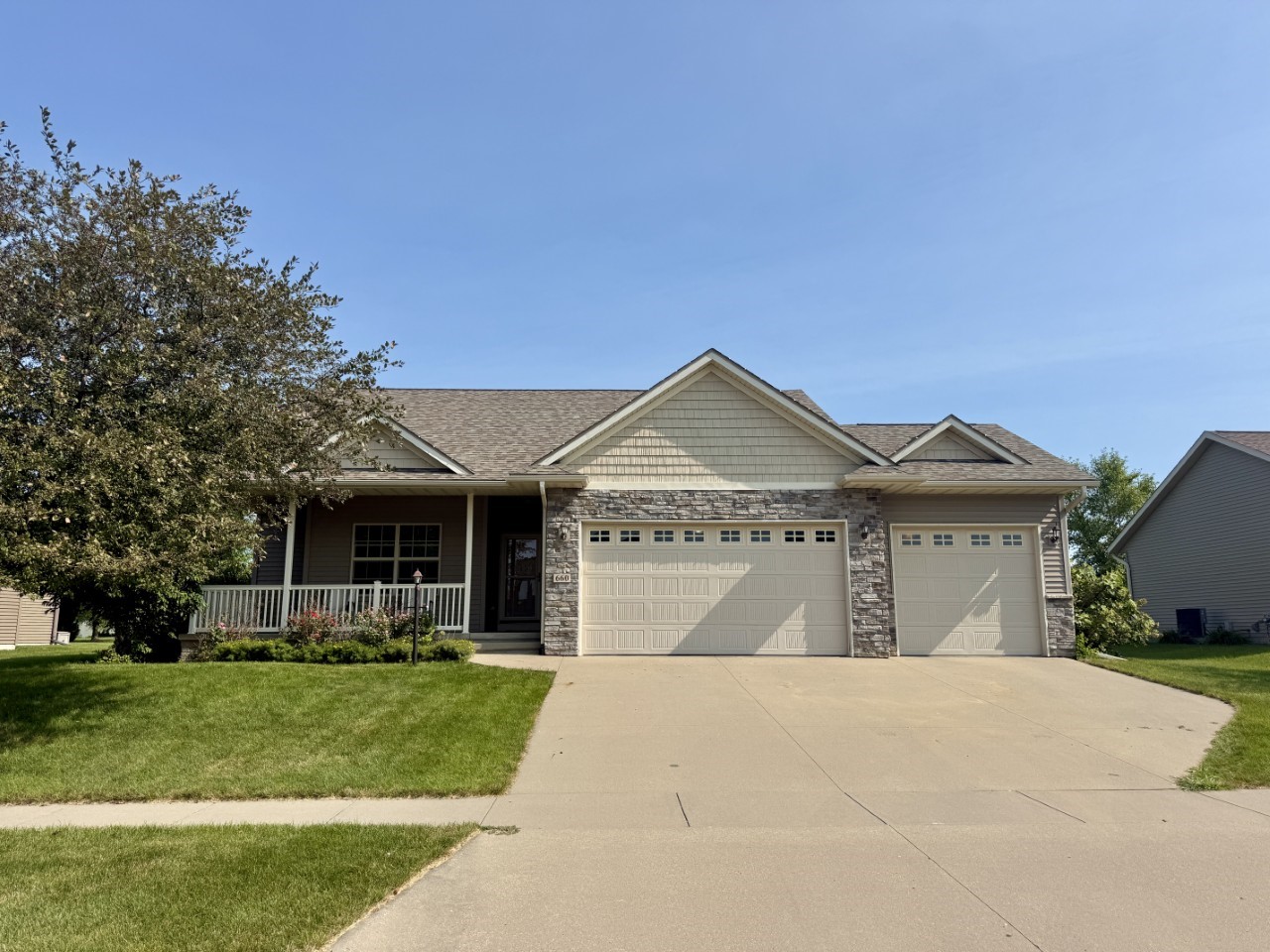 660 Berkshire Lane North Liberty IA 52317