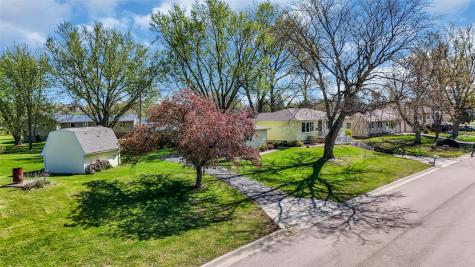 1770 Vavra Drive Ely IA 52227