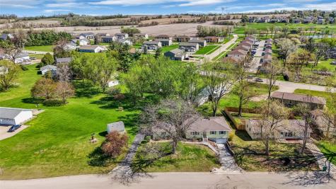 1770 Vavra Drive Ely IA 52227
