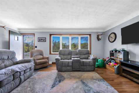 1770 Vavra Drive Ely IA 52227