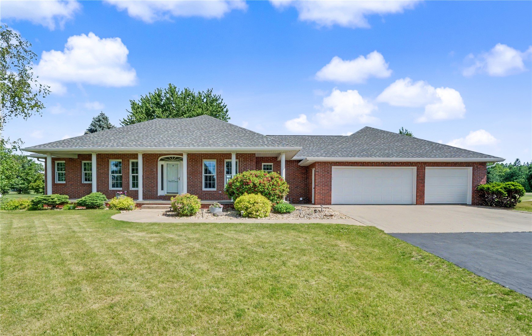 16351 189th Street Manchester IA 52057