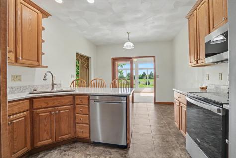16351 189th Street Manchester IA 52057