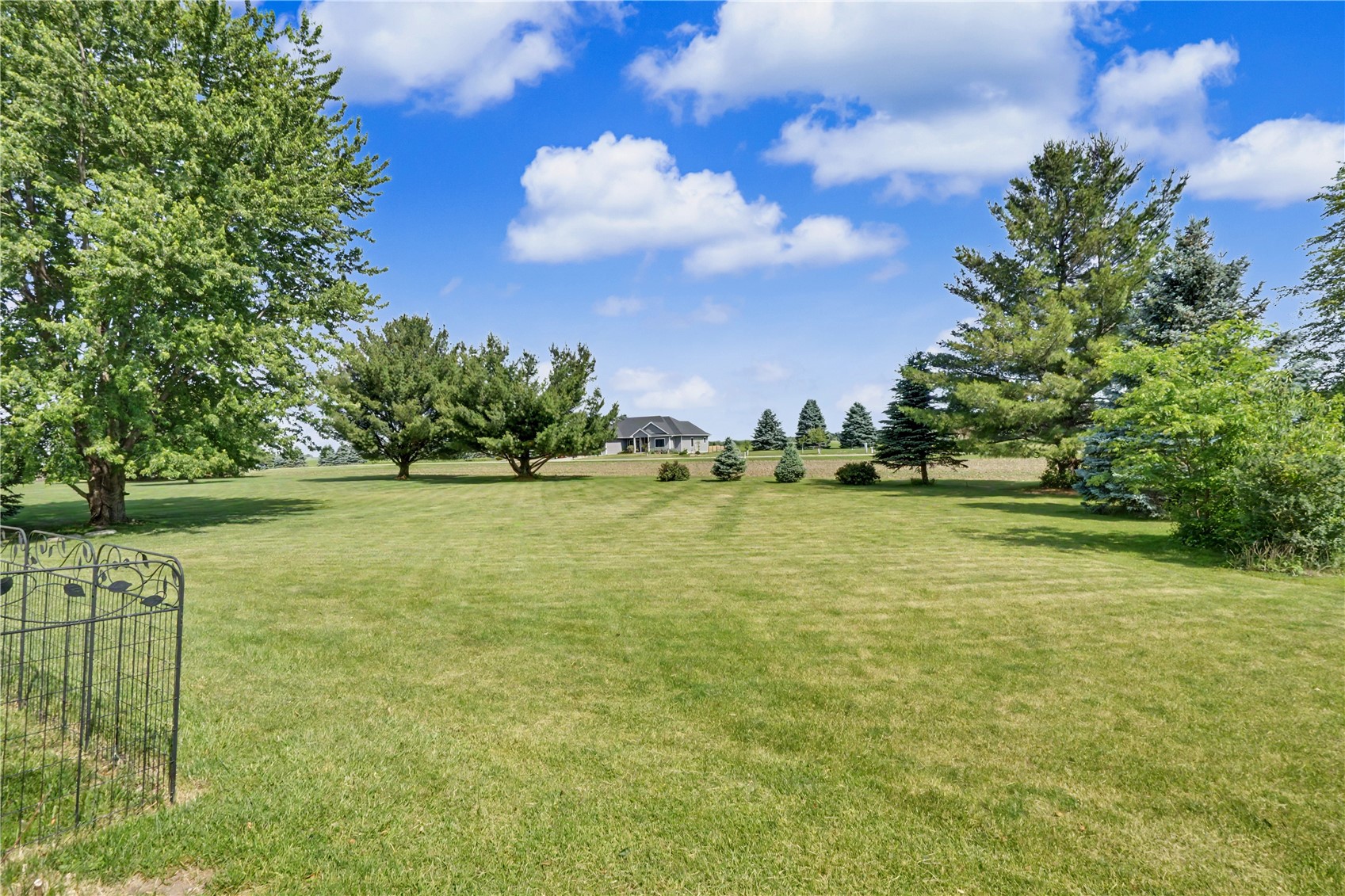 16351 189th Street Manchester IA 52057
