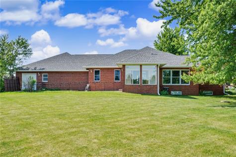16351 189th Street Manchester IA 52057