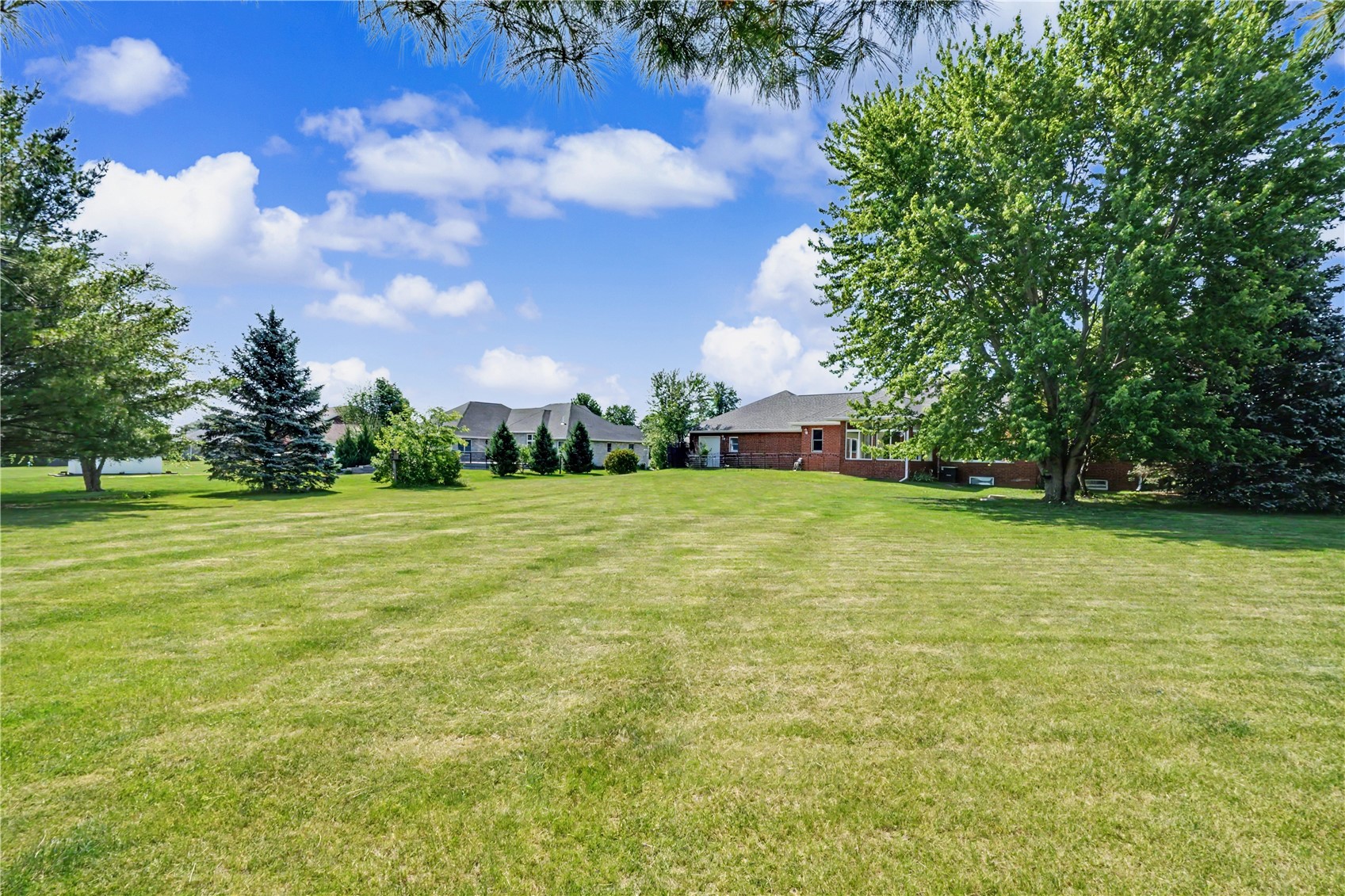 16351 189th Street Manchester IA 52057