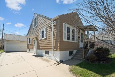 1799 Park Avenue Marion IA 52302