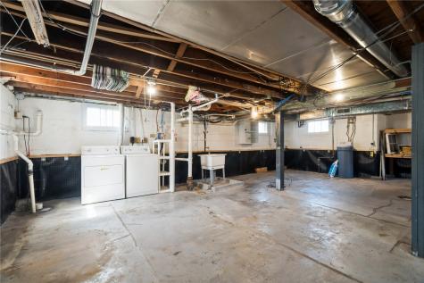 1799 Park Avenue Marion IA 52302