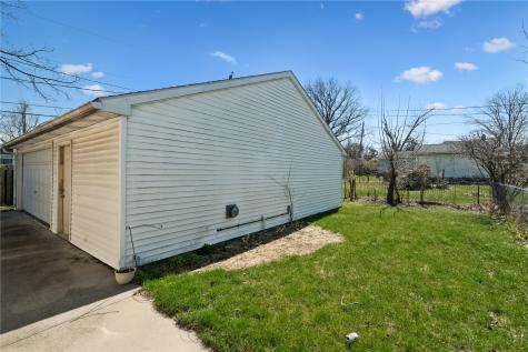 1799 Park Avenue Marion IA 52302