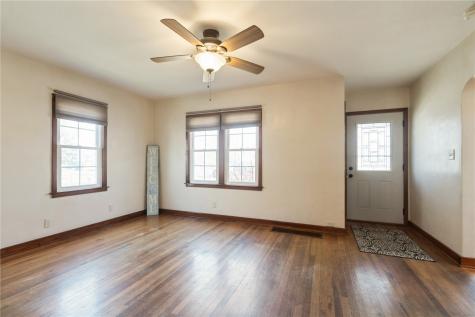 1799 Park Avenue Marion IA 52302
